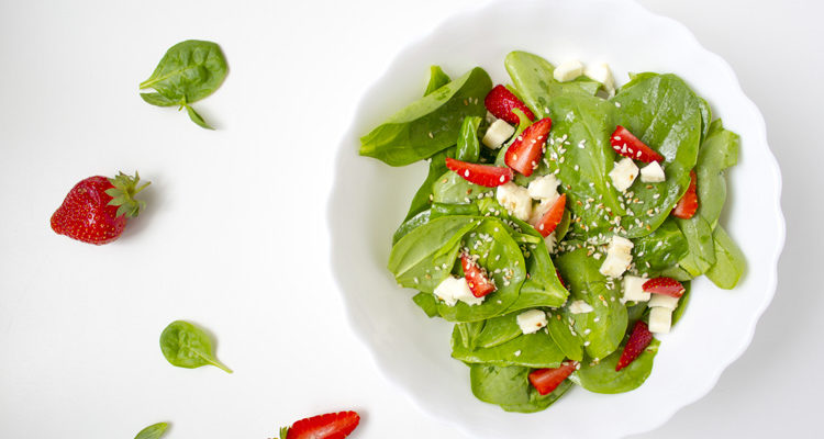 Spinach Salad with Strawberries and Mozzarella