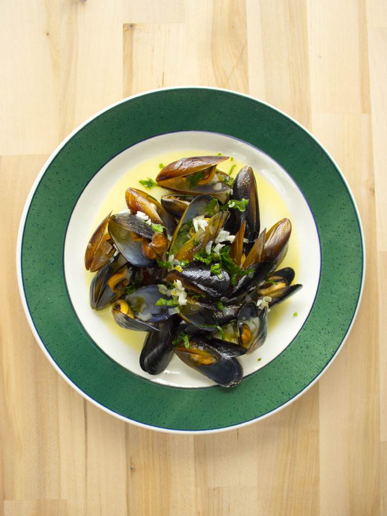 Lemon sauce mussels