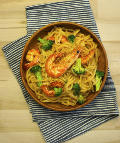 Shrimp and broccoli rice noodles